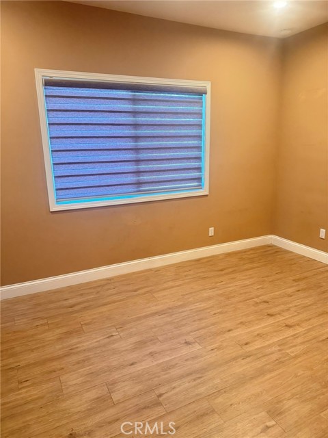 3488 Riverside Drive, Chino CA: https://media.crmls.org/medias/f7aa9c93-da80-4105-a4fd-3f09930cabfc.jpg