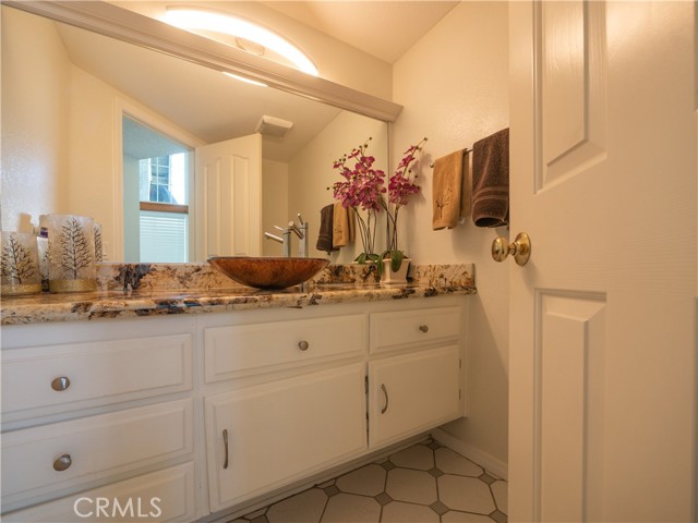 Detail Gallery Image 13 of 23 For 1241 Oakcrest Cir, Corona,  CA 92882 - 4 Beds | 2/1 Baths