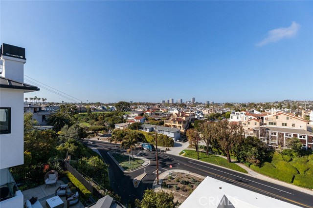 Detail Gallery Image 40 of 43 For 314 Dahlia, Corona Del Mar,  CA 92625 - 3 Beds | 3 Baths