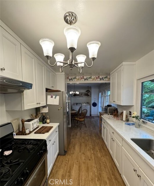 18522 Wells Drive, Tarzana CA: https://media.crmls.org/medias/f7ac227c-4213-45d4-8a20-f02304743970.jpg