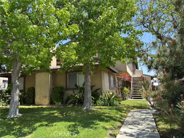 2204 Orange Grove Avenue, Alhambra CA: https://media.crmls.org/medias/f7ad4547-b326-49c7-944f-c0b82b2ca427.jpg