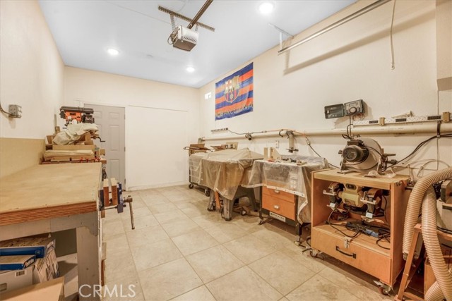 19247 Mountain Shadow Lane, Perris CA: https://media.crmls.org/medias/f7adf6b1-b326-4d9f-9e46-3c8780346cba.jpg
