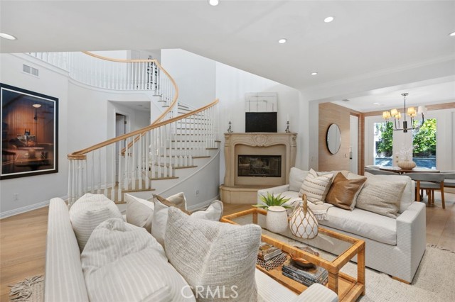 Detail Gallery Image 14 of 55 For 4 Turtle Bay Dr, Newport Beach,  CA 92660 - 5 Beds | 4 Baths