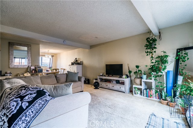 Detail Gallery Image 5 of 24 For 719 N Eucalyptus Ave 9c,  Inglewood,  CA 90302 - 2 Beds | 1/1 Baths