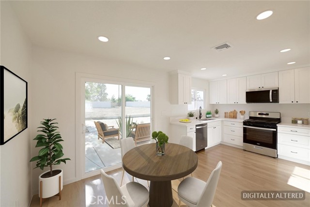 Detail Gallery Image 8 of 32 For 13383 Tutelo, Apple Valley,  CA 92308 - 4 Beds | 2 Baths