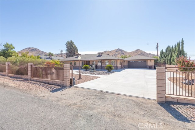 Detail Gallery Image 1 of 53 For 19455 Arcata Rd, Apple Valley,  CA 92307 - 3 Beds | 2 Baths