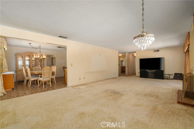 Detail Gallery Image 19 of 43 For 7635 Lakeside Dr, Jurupa Valley,  CA 92509 - 4 Beds | 2/1 Baths