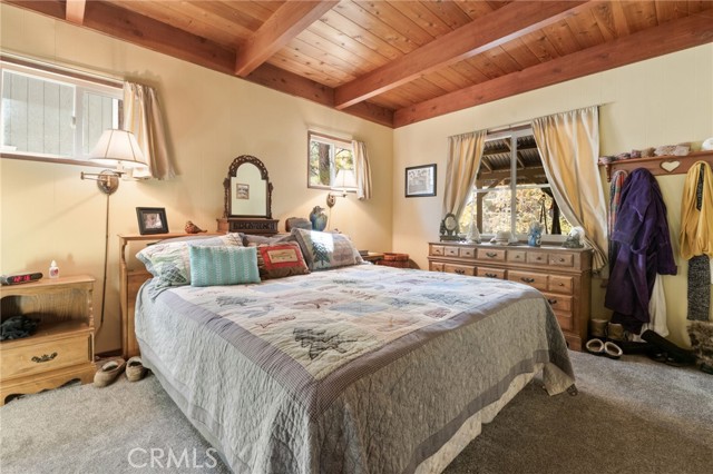 Detail Gallery Image 12 of 30 For 39791 Forest Rd, Big Bear Lake,  CA 92315 - 3 Beds | 2 Baths