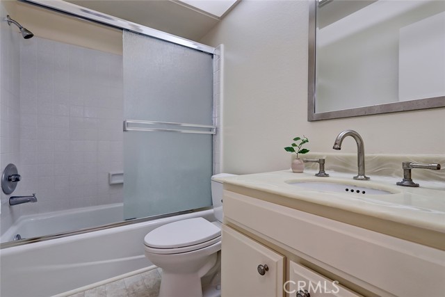 17 Seaview Drive, Rolling Hills Estates, California 90274, 3 Bedrooms Bedrooms, ,3 BathroomsBathrooms,Residential,Sold,Seaview,PV22055833