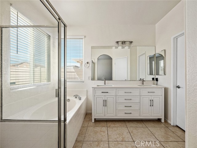 Detail Gallery Image 13 of 19 For 15850 Desert Rock St, Adelanto,  CA 92301 - 3 Beds | 2 Baths