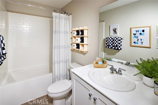 Detail Gallery Image 15 of 17 For 30820 Charger Way, Winchester,  CA 92596 - 4 Beds | 3 Baths