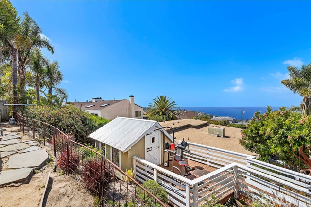 2830 Chateau Way, Laguna Beach CA: https://media.crmls.org/medias/f7b1c15c-757f-4e6c-a480-7ad92b2965c9.jpg