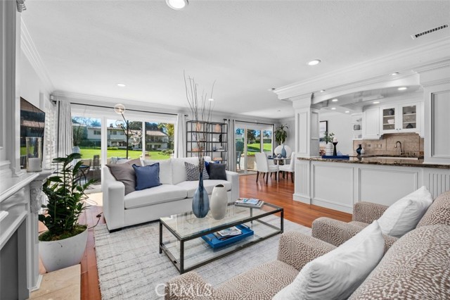 Detail Gallery Image 2 of 30 For 525 Vista Flora, Newport Beach,  CA 92660 - 3 Beds | 2/1 Baths