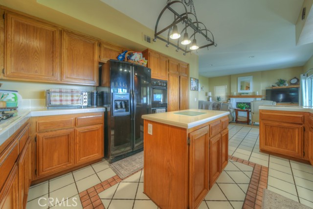 Image 15 of 75 For 25220 Corte Sur