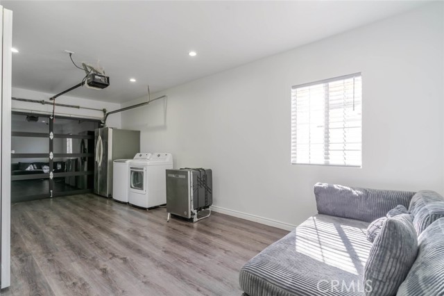 7315 Jamieson Avenue, Reseda CA: https://media.crmls.org/medias/f7b2690c-84d2-484c-a81f-404b37ffa56e.jpg