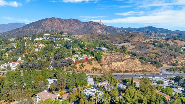 Detail Gallery Image 48 of 59 For 6907 Treasure Trl, Los Angeles,  CA 90068 - 4 Beds | 5 Baths