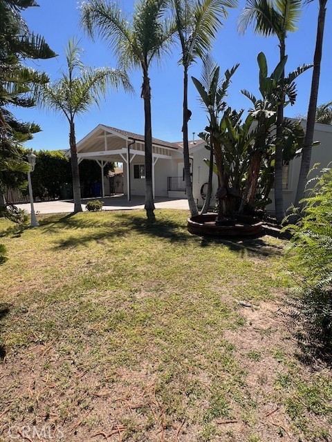 13358 Blythe Street, North Hollywood CA: https://media.crmls.org/medias/f7b2aaa0-d9bf-4947-ab6e-0f8a59128984.jpg