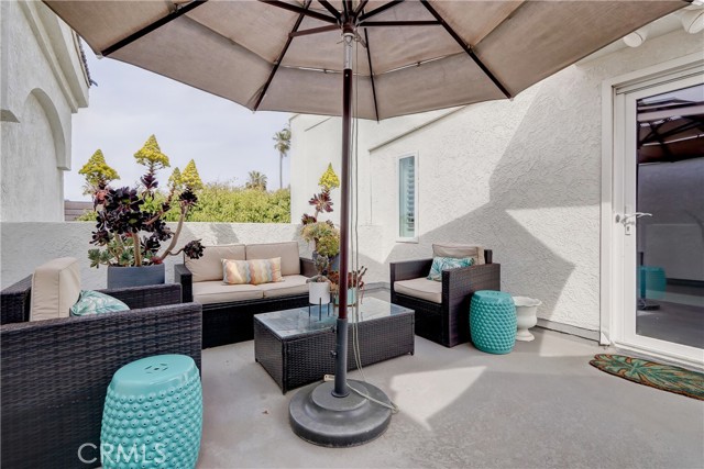 Detail Gallery Image 26 of 30 For 425 S Catalina #2,  Redondo Beach,  CA 90277 - 3 Beds | 3 Baths