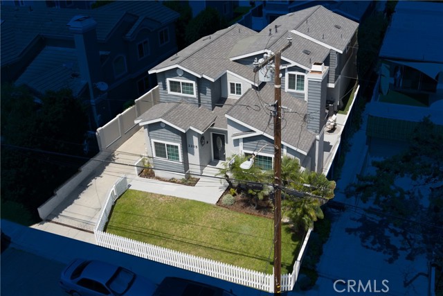 Detail Gallery Image 56 of 75 For 2205 Clark Ln a,  Redondo Beach,  CA 90278 - 3 Beds | 2/1 Baths