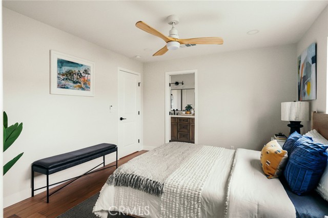 16502 Potter Circle, Huntington Beach CA: https://media.crmls.org/medias/f7b3b2a1-73ef-4e1d-ada3-f485bff7da44.jpg