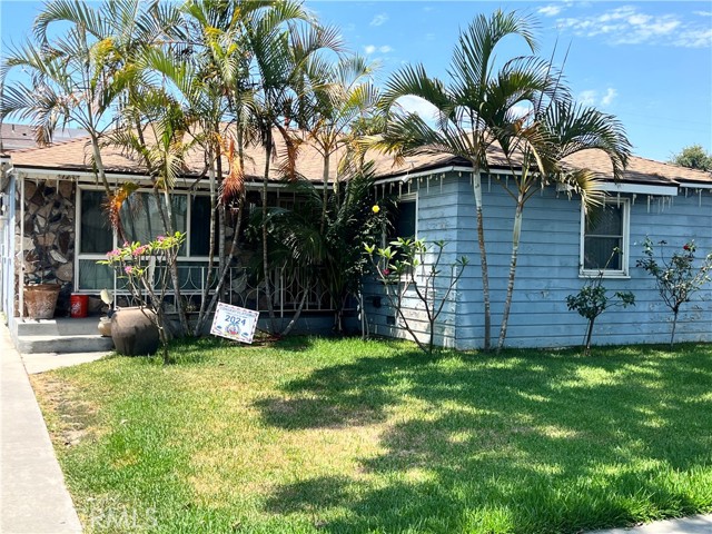 11267 SAMPSON Avenue, Lynwood CA: https://media.crmls.org/medias/f7b422ea-9071-4c02-8052-7e1473acf92b.jpg