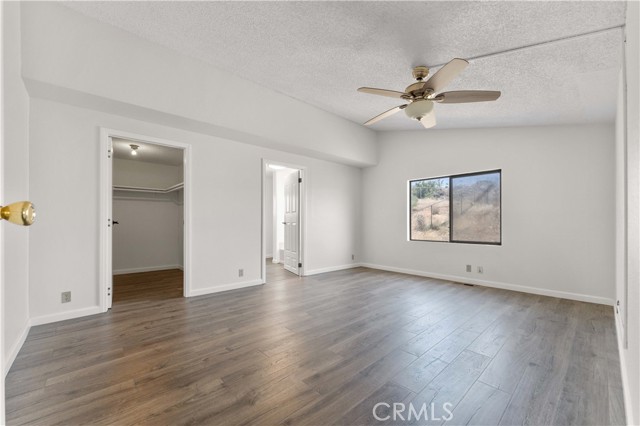 Detail Gallery Image 34 of 44 For 6367 Arrowhead Lake Rd, Hesperia,  CA 92345 - 6 Beds | 4 Baths