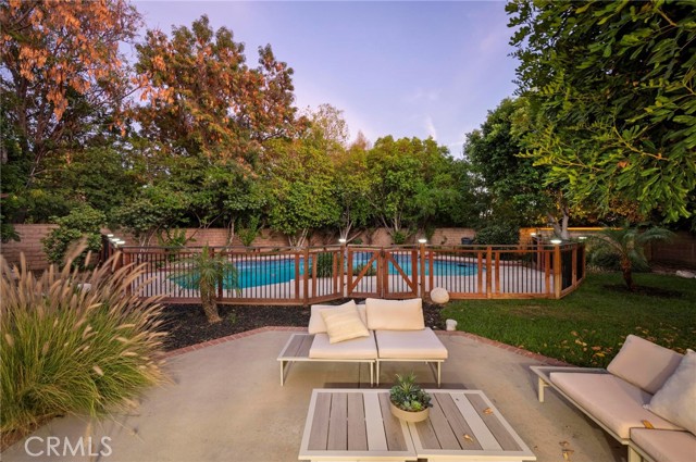20516 Germain Street, Chatsworth CA: https://media.crmls.org/medias/f7b44e30-342d-425d-9a33-36664d9538aa.jpg