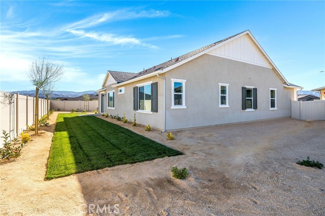5564 Gem Court, Lancaster CA: https://media.crmls.org/medias/f7b489d0-1e55-437f-a5cc-3fd330bb7061.jpg