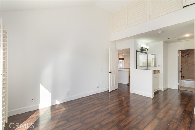 MLS #OC25178232 image #24