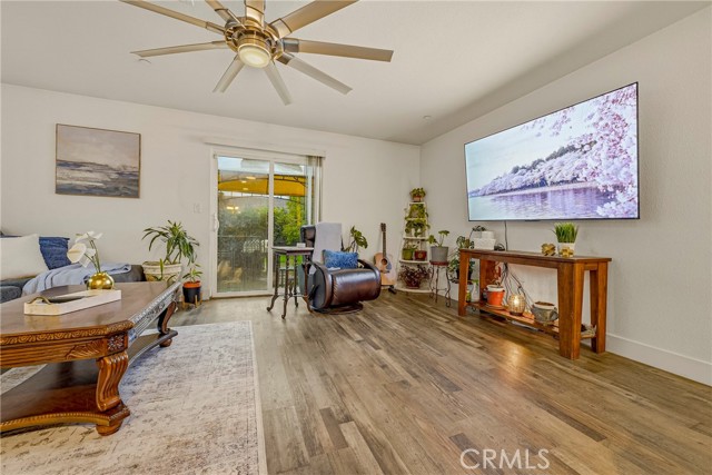 Detail Gallery Image 8 of 29 For 547 Blossom, Chowchilla,  CA 93610 - 3 Beds | 2 Baths