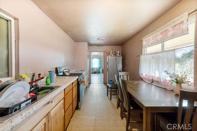 Detail Gallery Image 9 of 20 For 1009 E Cleveland Ave, Madera,  CA 93638 - 3 Beds | 1 Baths