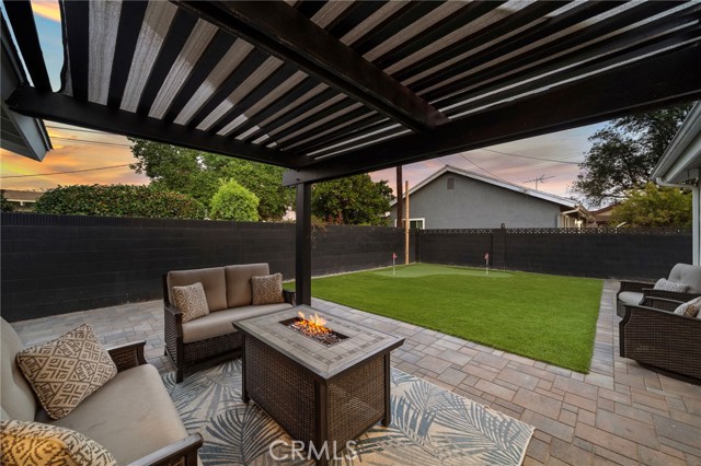 5228 E Minuet Lane, Anaheim CA: https://media.crmls.org/medias/f7b7223e-054e-43c7-a059-c4d0fb3149c5.jpg