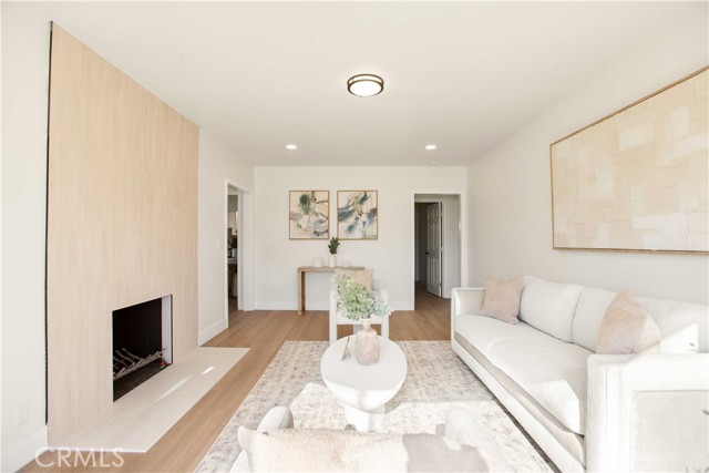 Detail Gallery Image 12 of 27 For 5201 Anahurst, South Gate,  CA 90280 - 3 Beds | 2 Baths