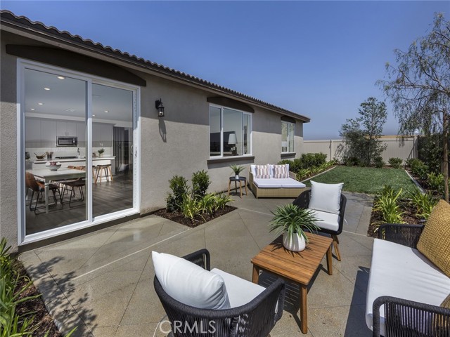 Detail Gallery Image 14 of 19 For 35221 Lopez Ln, Beaumont,  CA 92223 - 4 Beds | 2/1 Baths