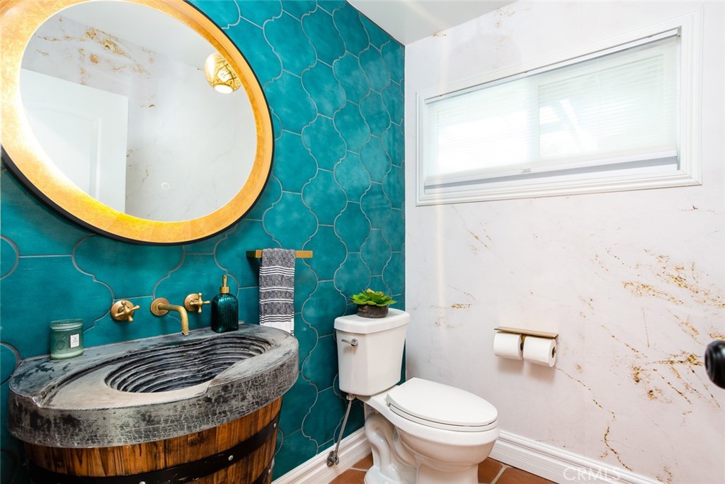 MLS #OC25228321 image #31