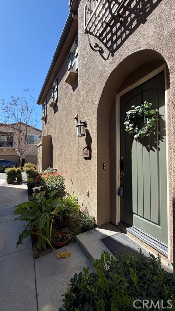 Detail Gallery Image 6 of 44 For 28382 Mirabelle, Saugus,  CA 91350 - 2 Beds | 2 Baths