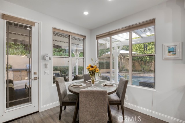 Detail Gallery Image 11 of 44 For 7439 Dorie Dr, West Hills,  CA 91307 - 5 Beds | 5 Baths