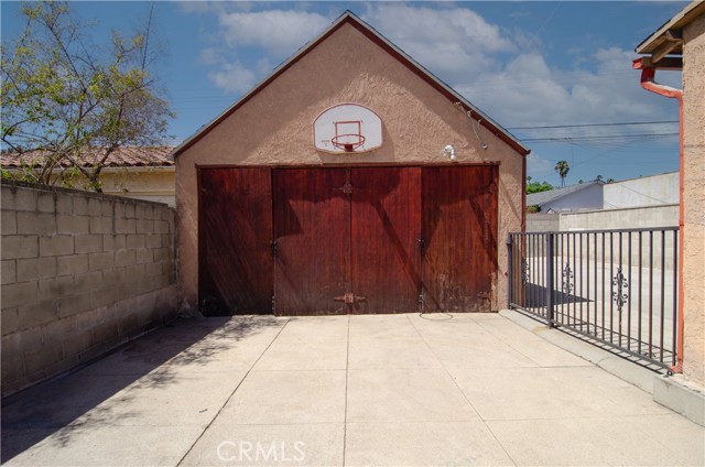 3123 Stockbridge Avenue, El Sereno CA: https://media.crmls.org/medias/f7b891a2-b8c2-4c3f-ae4b-7ec1acba683e.jpg