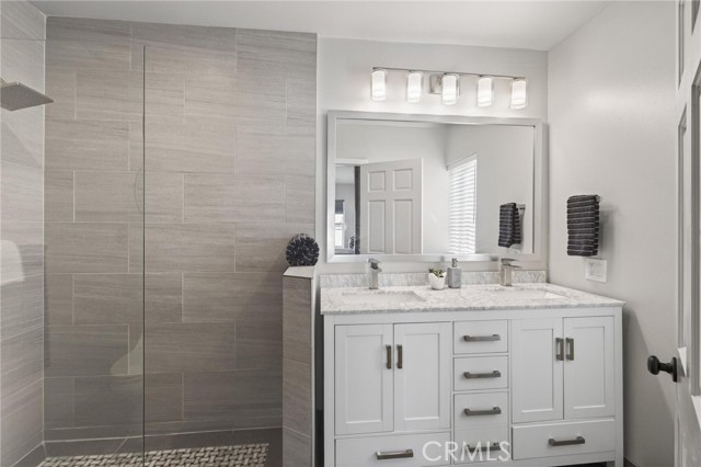 Detail Gallery Image 44 of 75 For 28 10th Ct (9th St Walkstreet), Hermosa Beach,  CA 90254 - 4 Beds | 3/2 Baths