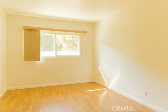 919 E La Palma Drive, Inglewood CA: https://media.crmls.org/medias/f7b8f7b2-cecb-43e5-9b1f-0b7f8c15e008.jpg