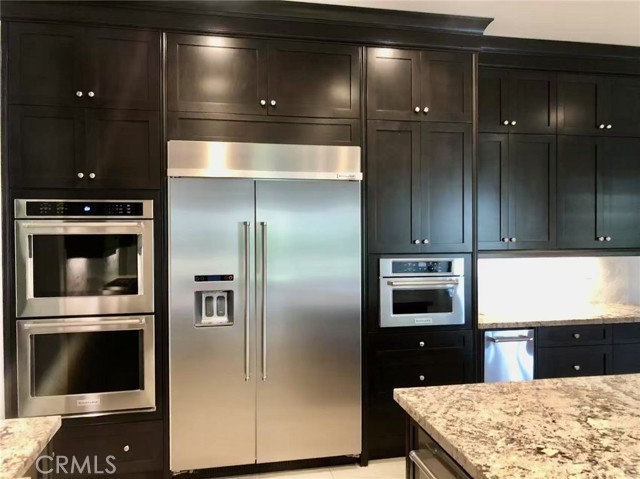 11716 N Manchester Way, Porter Ranch CA: https://media.crmls.org/medias/f7b92012-5f4b-44d3-acb7-f7aaf989e056.jpg