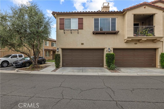 Detail Gallery Image 2 of 32 For 28363 Mirabelle Ln, Saugus,  CA 91350 - 3 Beds | 2/1 Baths