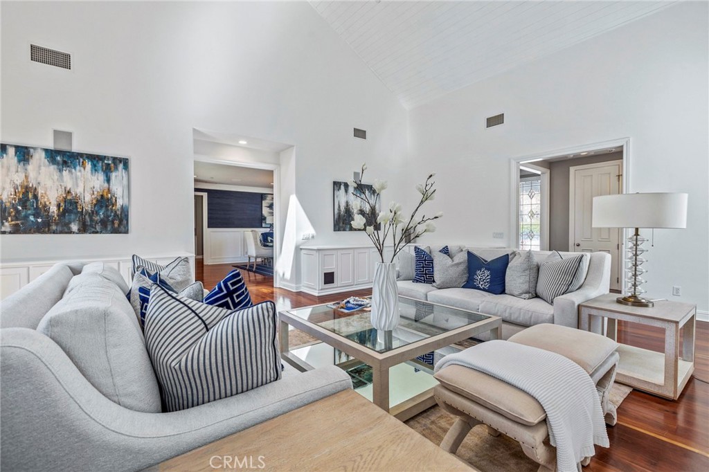 MLS #OC26103273 image #2