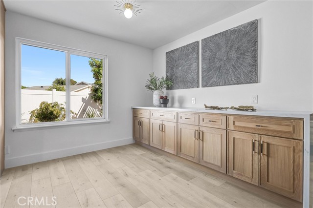 23881 Gates Street, Lake Forest CA: https://media.crmls.org/medias/f7bbc750-9b34-43de-a6d9-14f8ad6d31e2.jpg