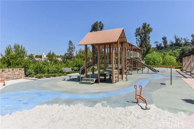 Detail Gallery Image 45 of 50 For 8 Last Bloom, Irvine,  CA 92602 - 4 Beds | 4/1 Baths