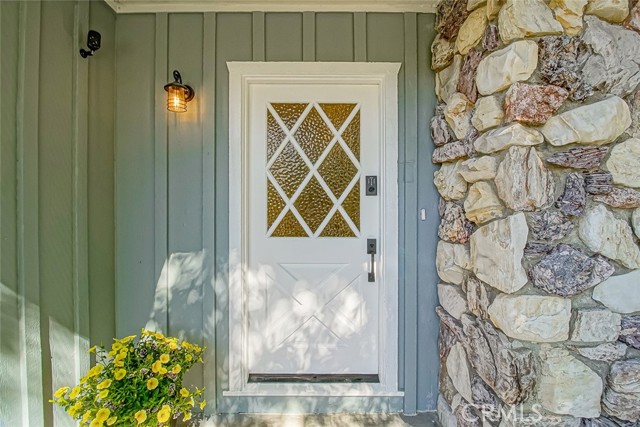 Detail Gallery Image 8 of 74 For 9851 Shadow Island, Sunland,  CA 91040 - 3 Beds | 2 Baths