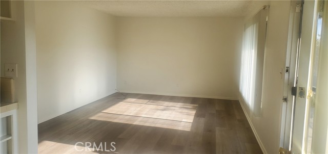 Detail Gallery Image 3 of 8 For 15815 Landmark Dr #6,  Whittier,  CA 90604 - 2 Beds | 1 Baths
