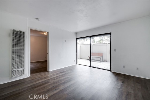 Detail Gallery Image 8 of 29 For 215 Wichita Ave #501,  Huntington Beach,  CA 92648 - 1 Beds | 1 Baths