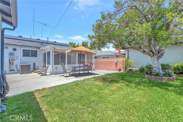 3850 Senasac Avenue, Long Beach CA: https://media.crmls.org/medias/f7bde469-b652-44e4-bc5c-7967b3d13f90.jpg