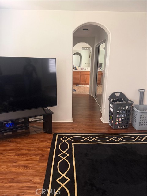 Detail Gallery Image 48 of 63 For 28512 Meadow Heights Ct, Canyon Country,  CA 91387 - 6 Beds | 3 Baths